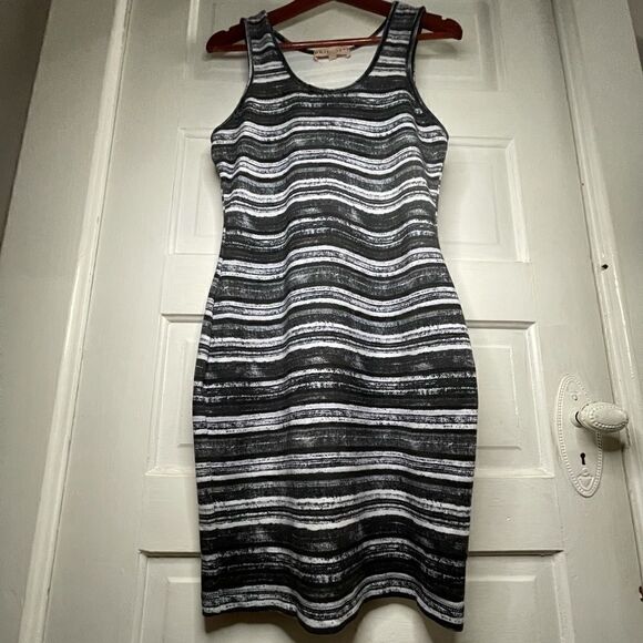 Ideology Summer Sleeveless Dress Pullover - Picture 4 of 8